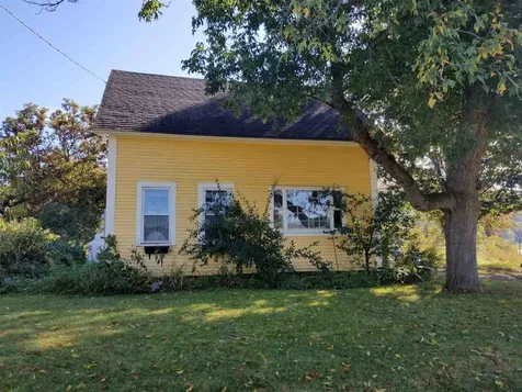 95 Windsor Road Claremont NH 03743