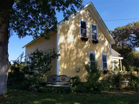 95 Windsor Road Claremont NH 03743