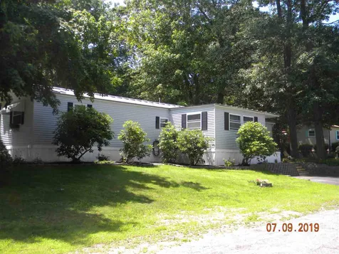 89 Cynthia Circle Seabrook NH 03874