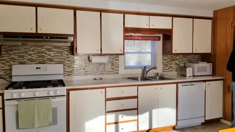 89 Cynthia Circle Seabrook NH 03874