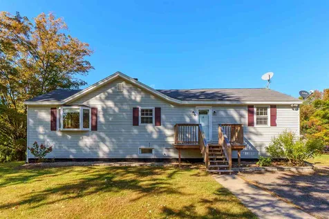 76 Barretts Hill Road Hudson NH 03051