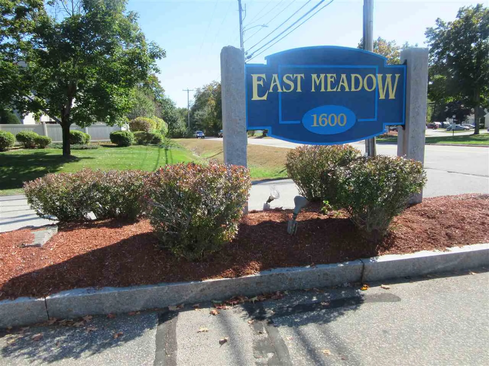 16 E Meadow Way Manchester NH 03109