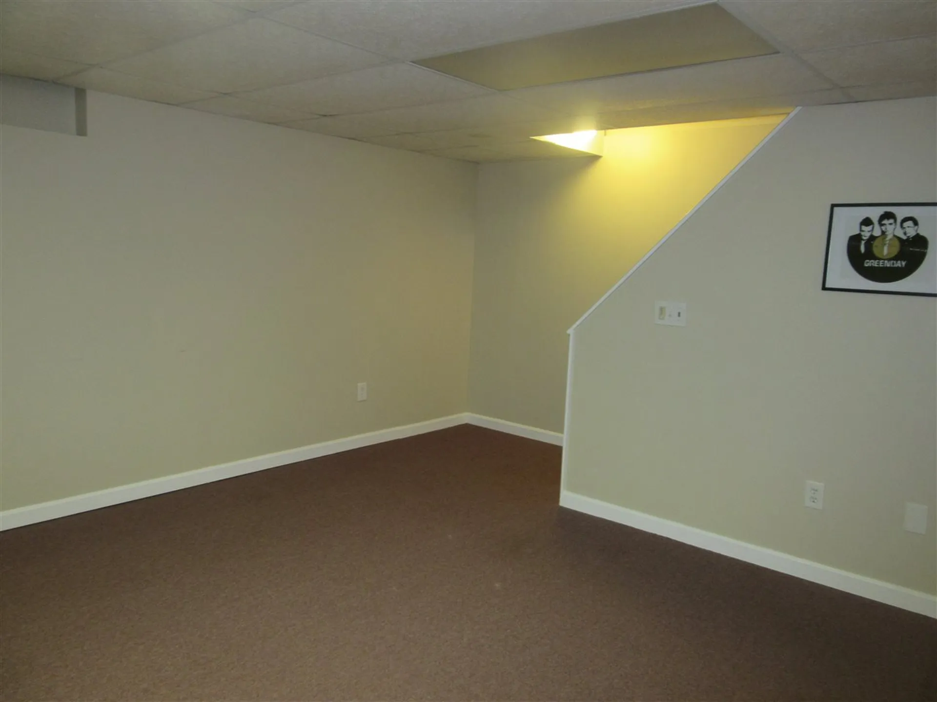 16 E Meadow Way Manchester NH 03109