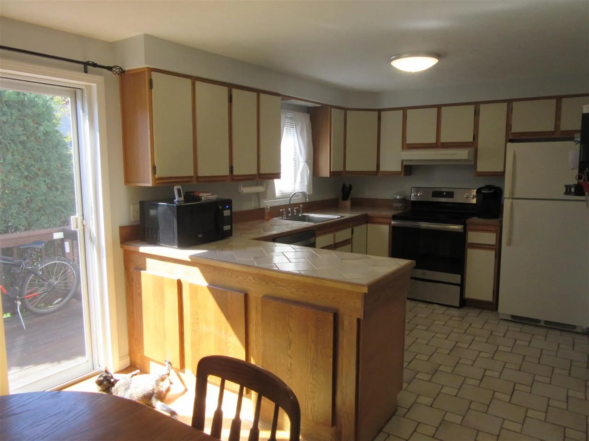 16 E Meadow Way Manchester NH 03109
