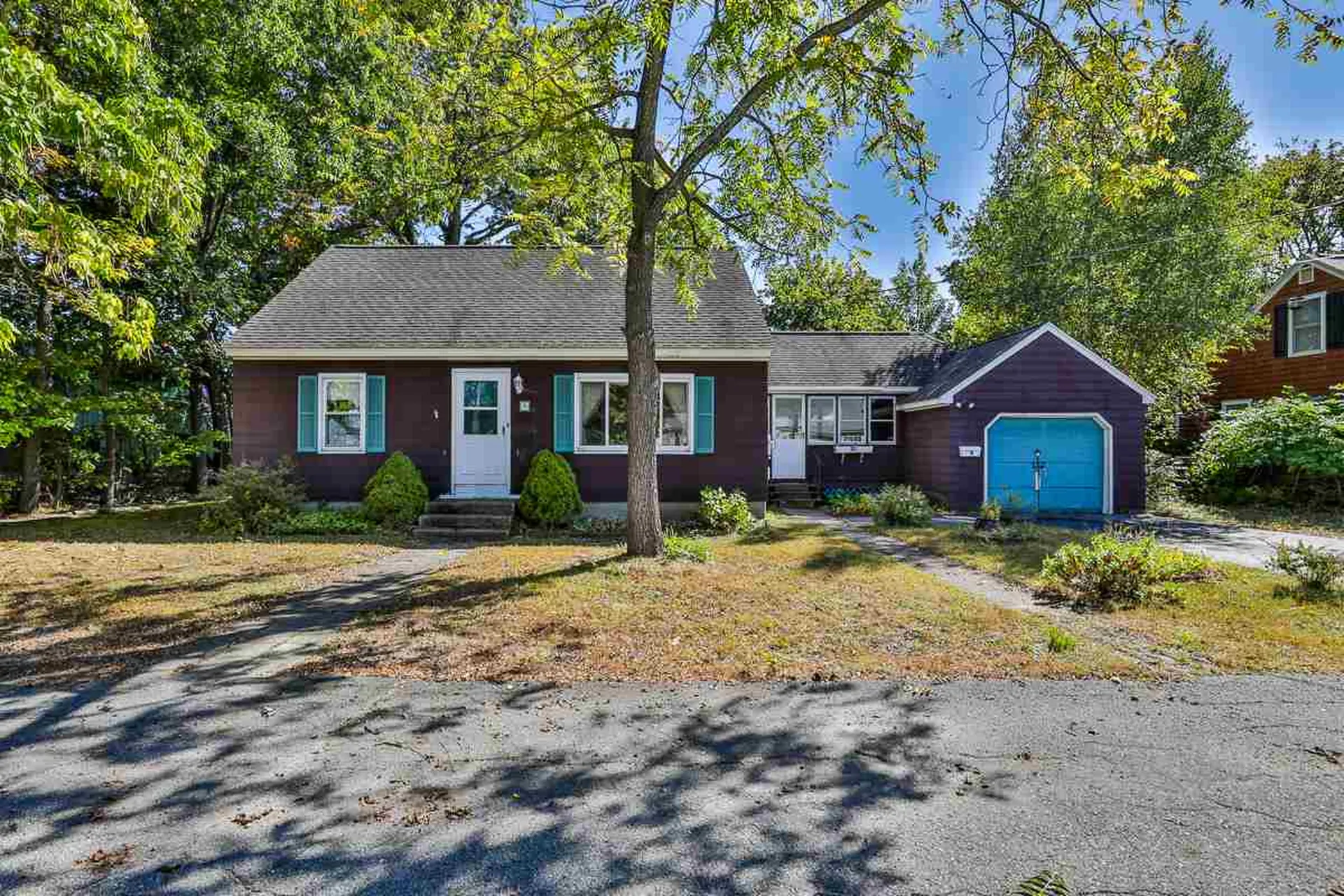 9 Belle Aire Avenue Nashua NH 03060