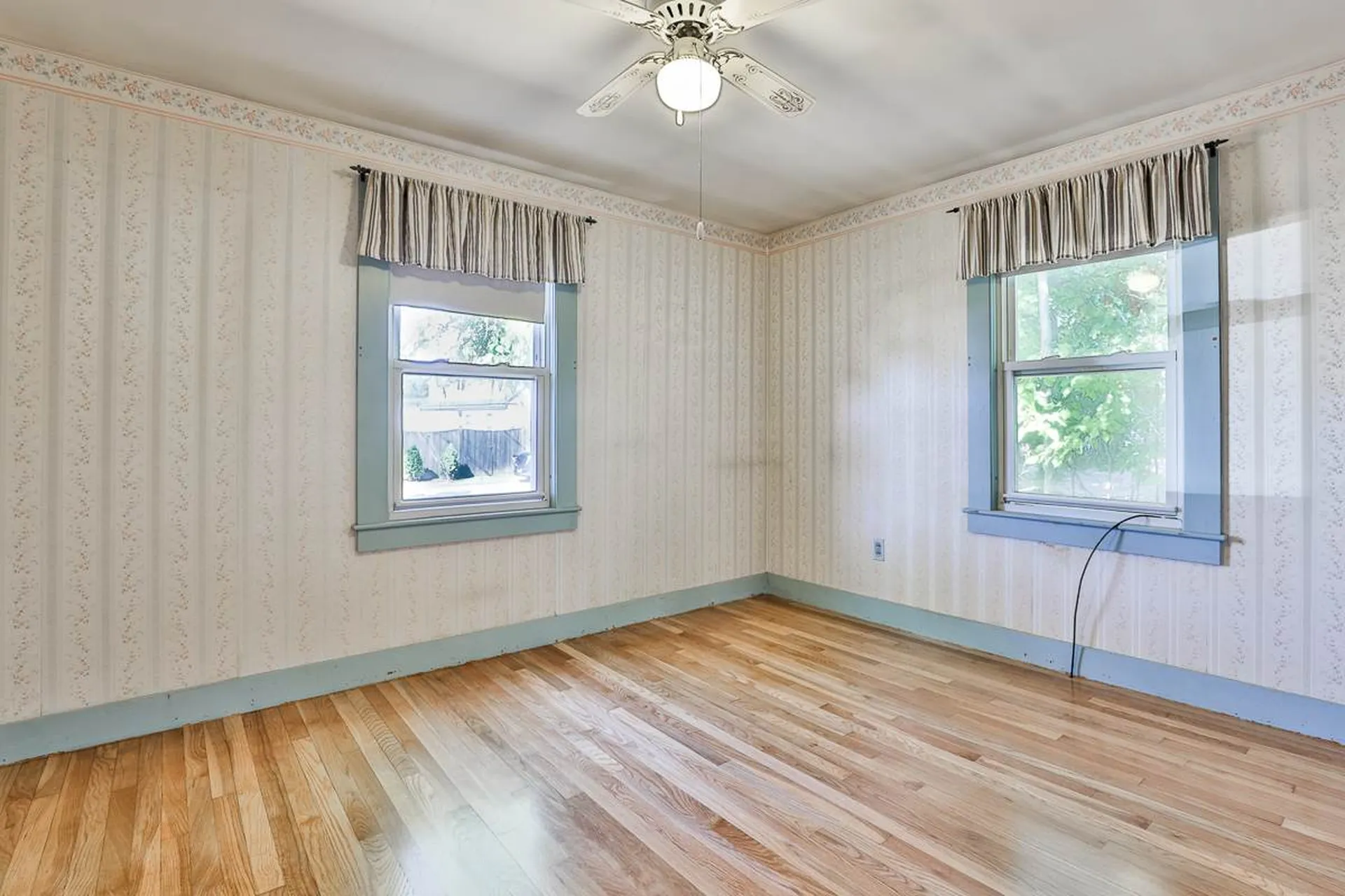 9 Belle Aire Avenue Nashua NH 03060