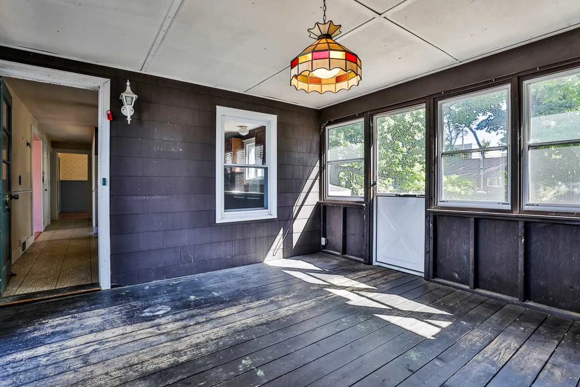 9 Belle Aire Avenue Nashua NH 03060