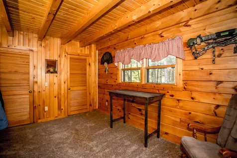38 Old Driftway Hillsborough NH 03244