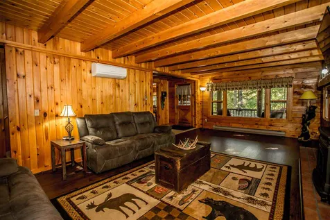 38 Old Driftway Hillsborough NH 03244
