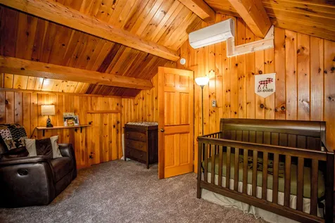 38 Old Driftway Hillsborough NH 03244