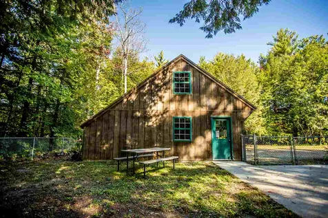 38 Old Driftway Hillsborough NH 03244