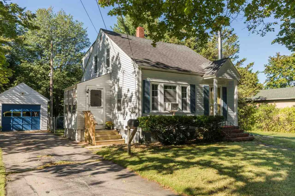 19 Adams Avenue Rochester NH 03867