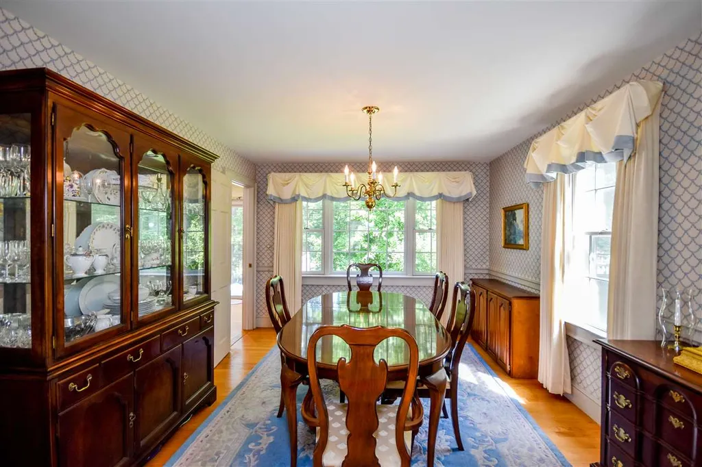 10 Foxtail Drive York ME 03909