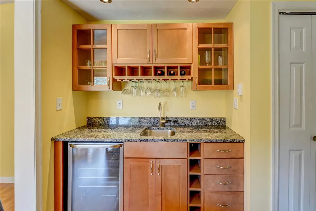 125 Hanson Drive Moultonborough NH 03254