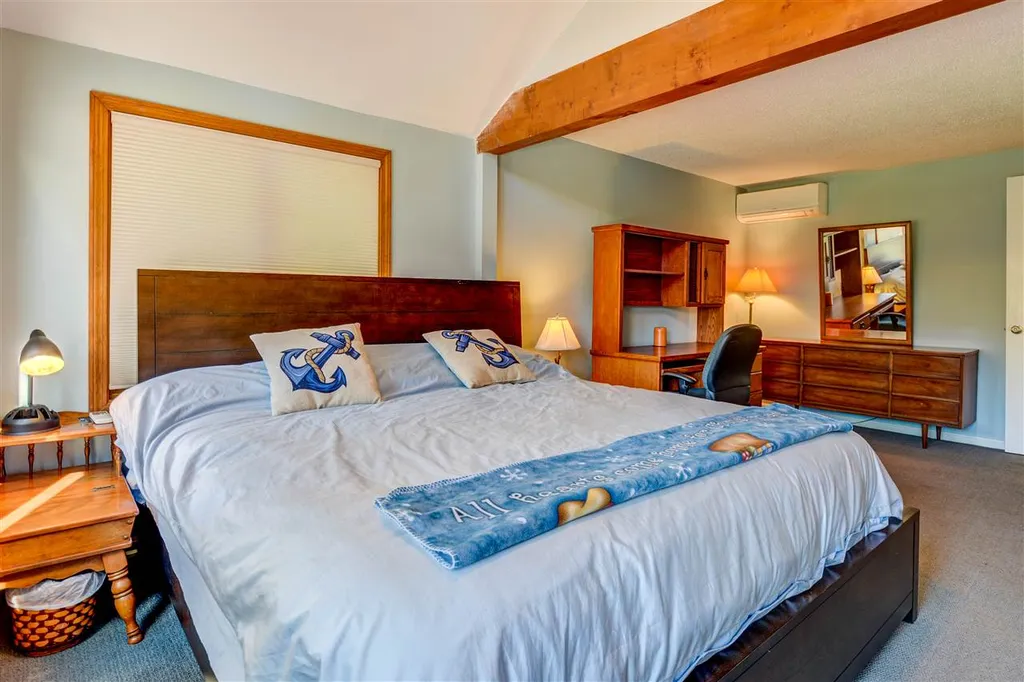 125 Hanson Drive Moultonborough NH 03254