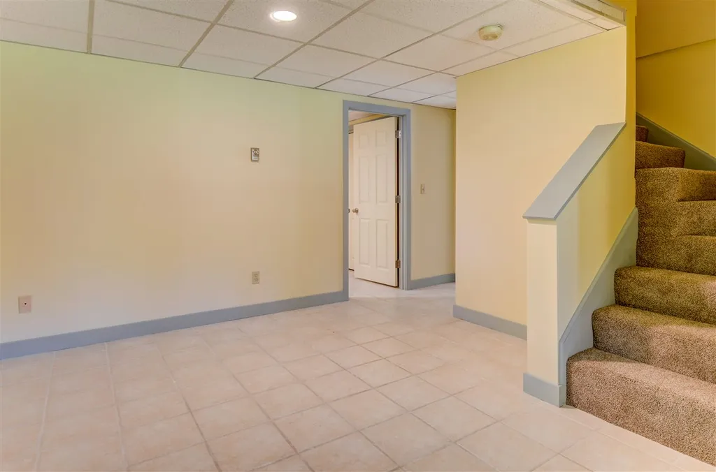 125 Hanson Drive Moultonborough NH 03254