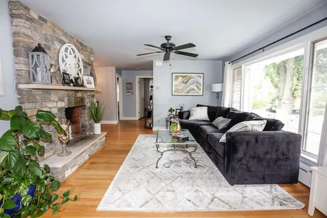 76 Sunset Road Portsmouth NH 03801