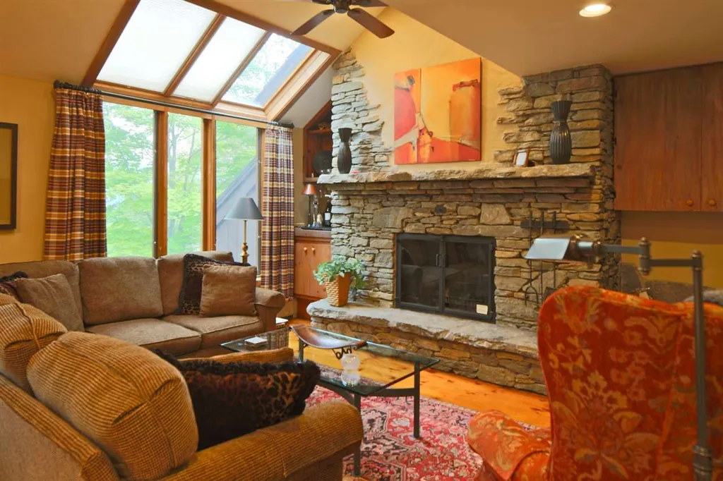 1226 East Ash Road Plymouth VT 05056