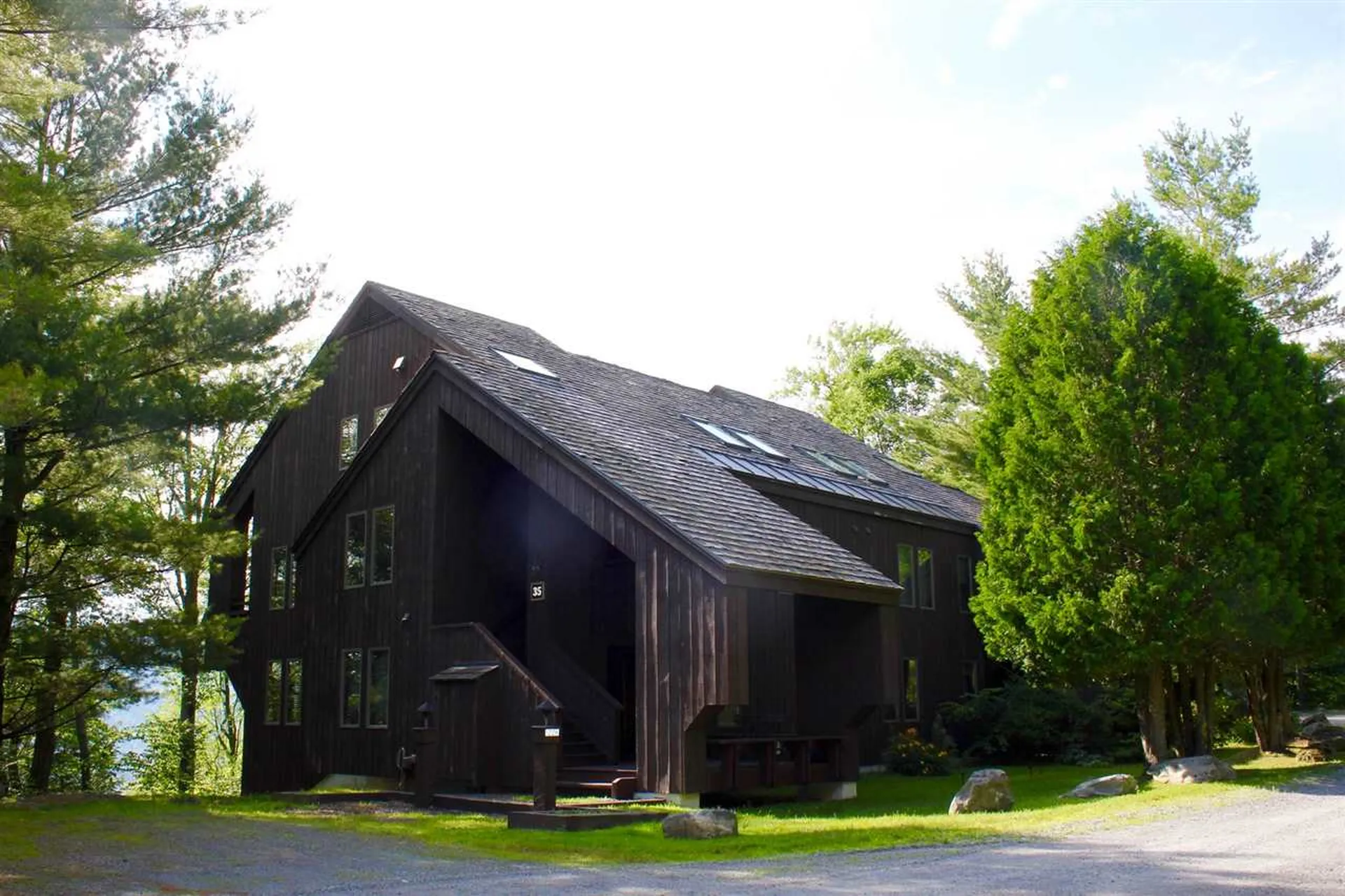 1226 East Ash Road Plymouth VT 05056