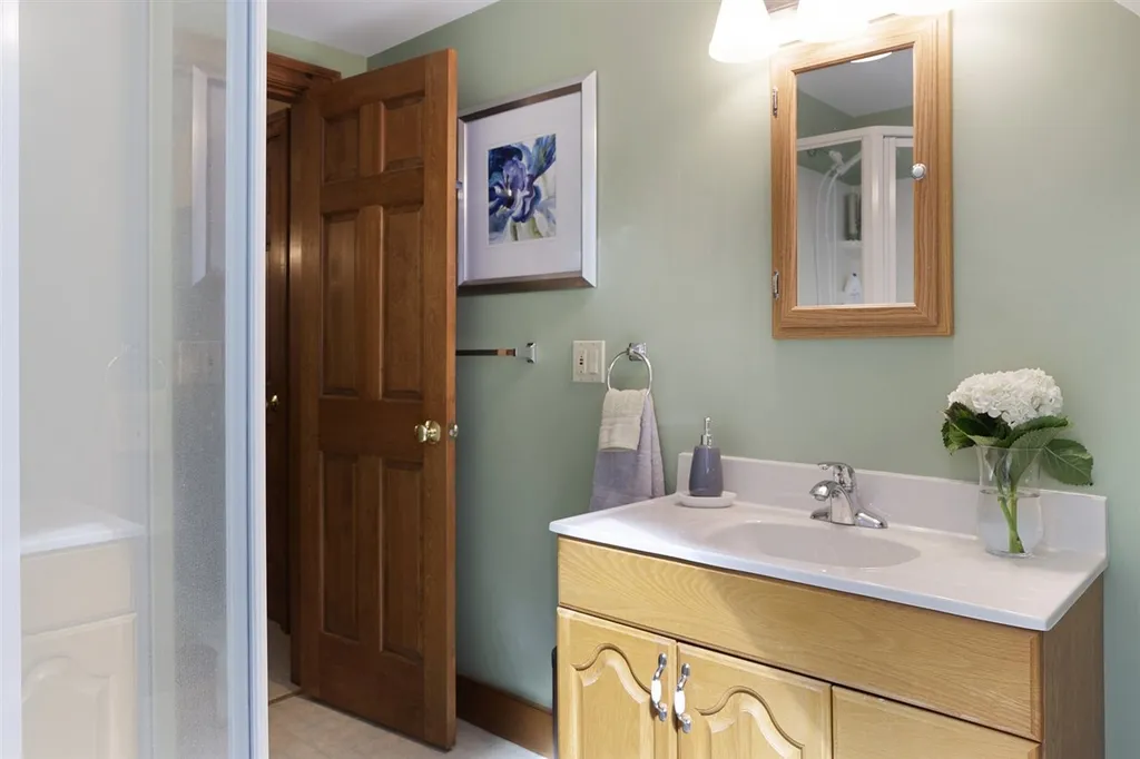 174 Taylor Road Peterborough NH 03458