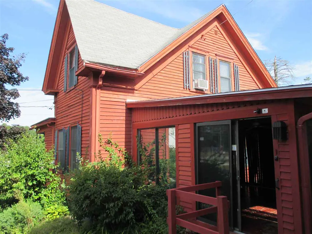 23 Green Street Rochester NH 03868