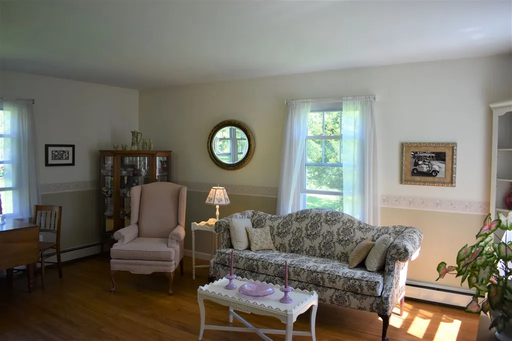 8 Forbes Circle Middlebury VT 05753