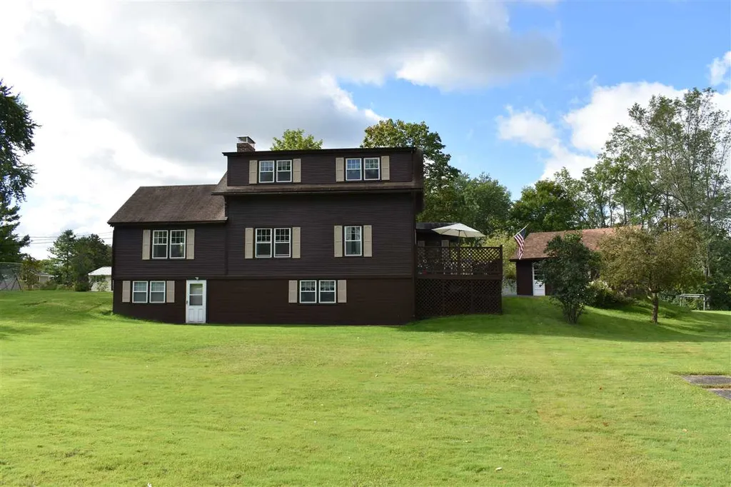 8 Forbes Circle Middlebury VT 05753