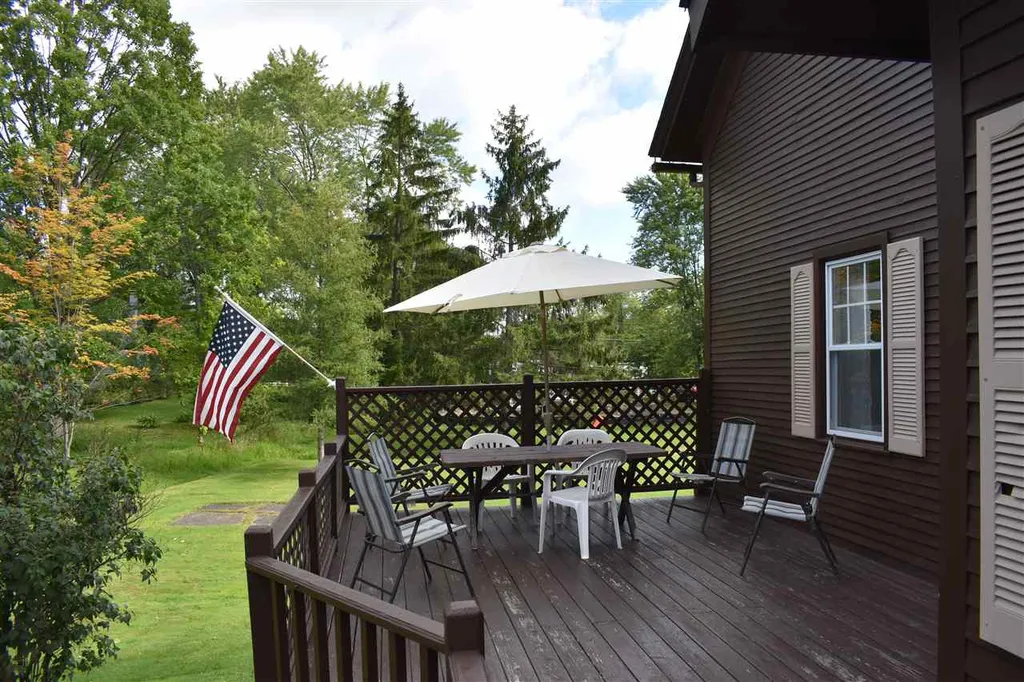 8 Forbes Circle Middlebury VT 05753