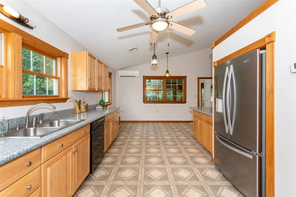 4a Smithwell Road Dover NH 03820