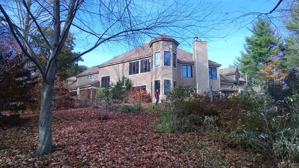 213 Bay Road Newmarket NH 03857