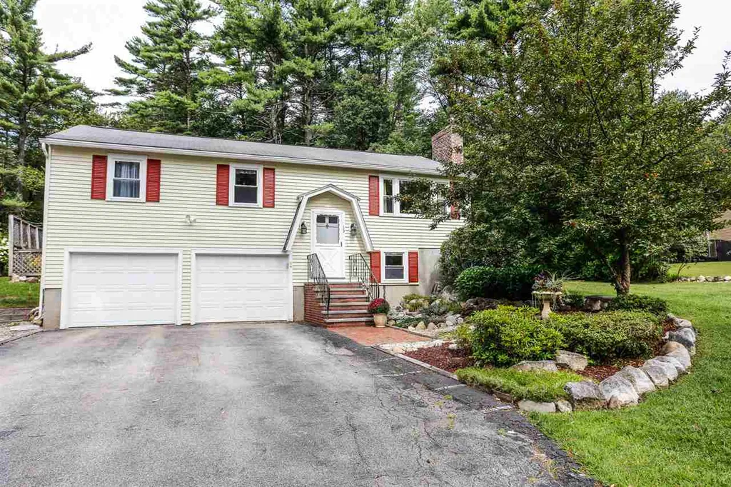 13 Highwood Drive Auburn NH 03032