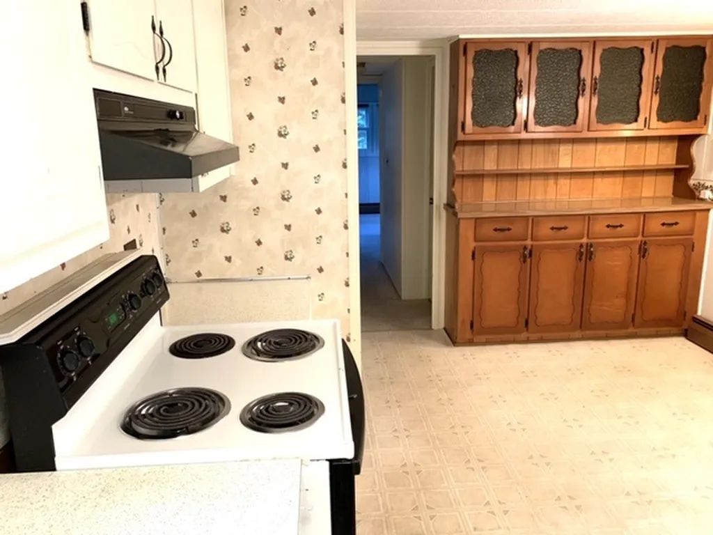 30 Haverhill Road East Kingston NH 03827