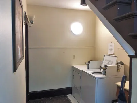 32 Grove Street Burlington VT 05401