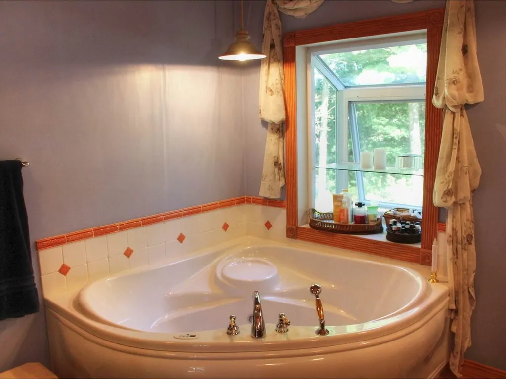 83 Woodside Drive Colchester VT 05446