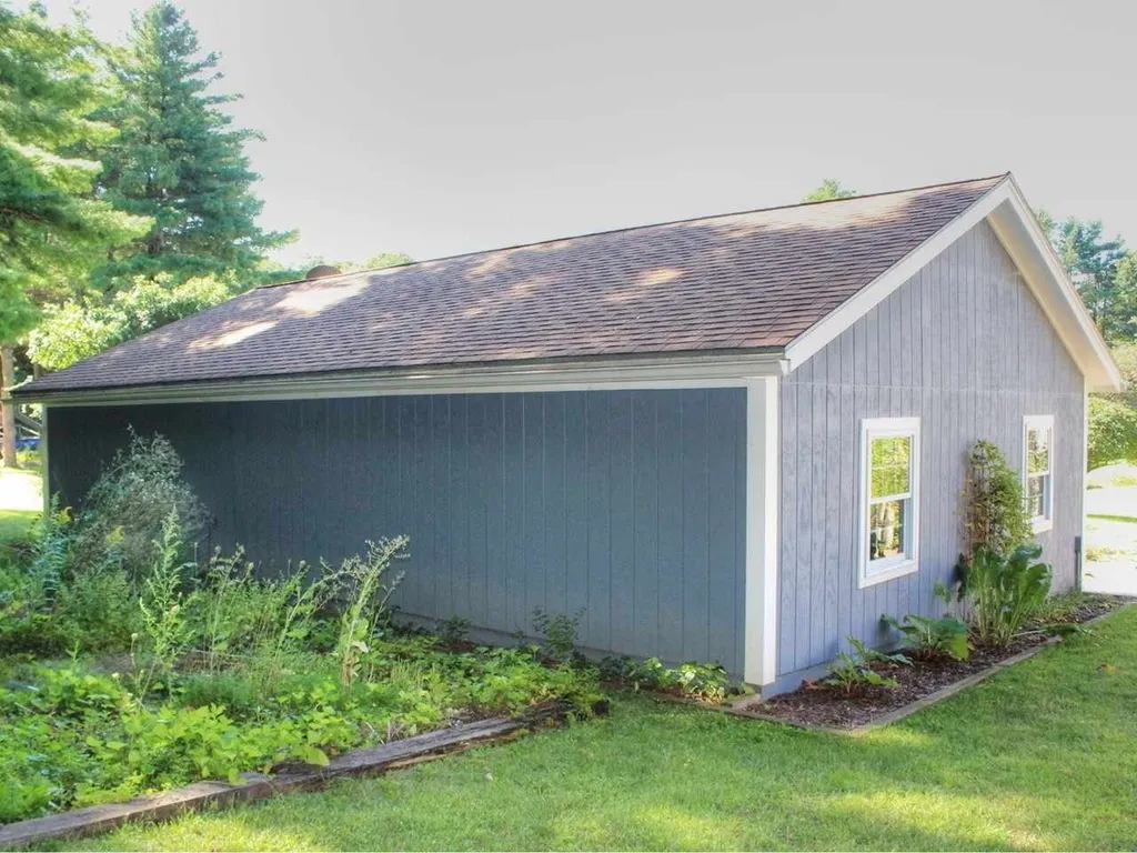 83 Woodside Drive Colchester VT 05446