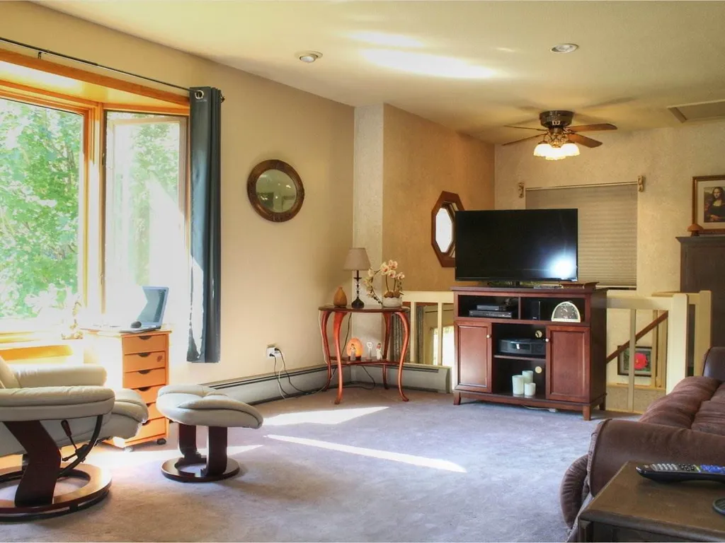 83 Woodside Drive Colchester VT 05446