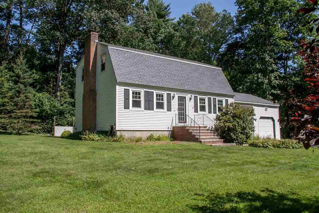 3 Gordon Drive Londonderry NH 03053