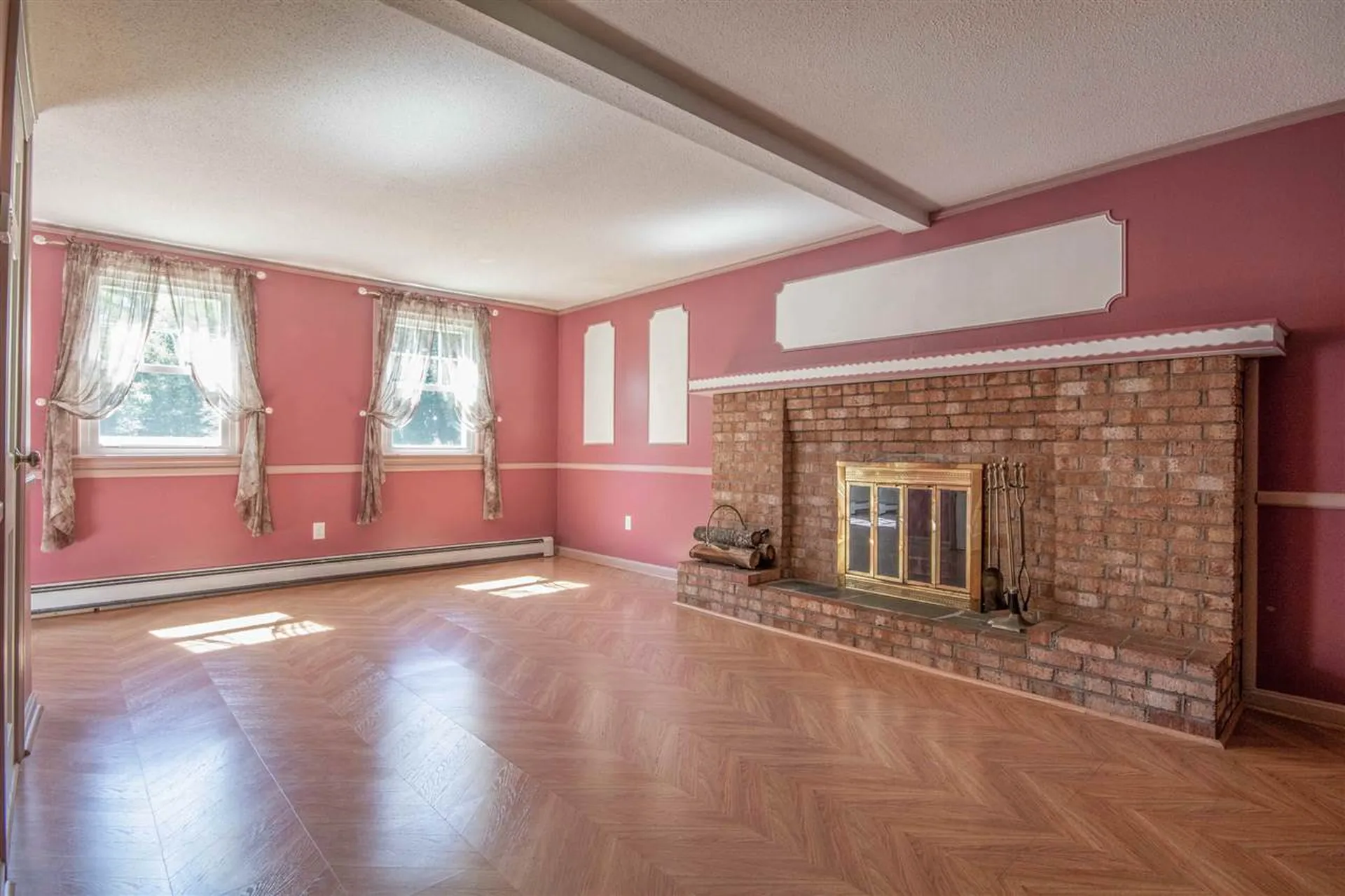 3 Gordon Drive Londonderry NH 03053