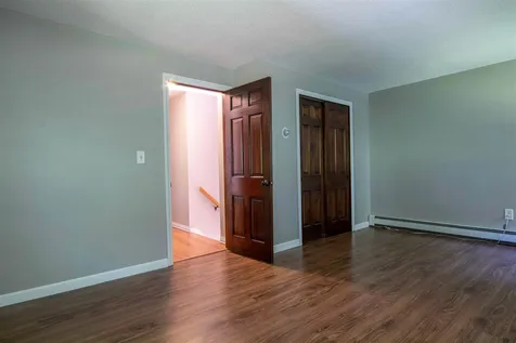 3 Gordon Drive Londonderry NH 03053