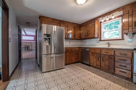 3 Gordon Drive Londonderry NH 03053