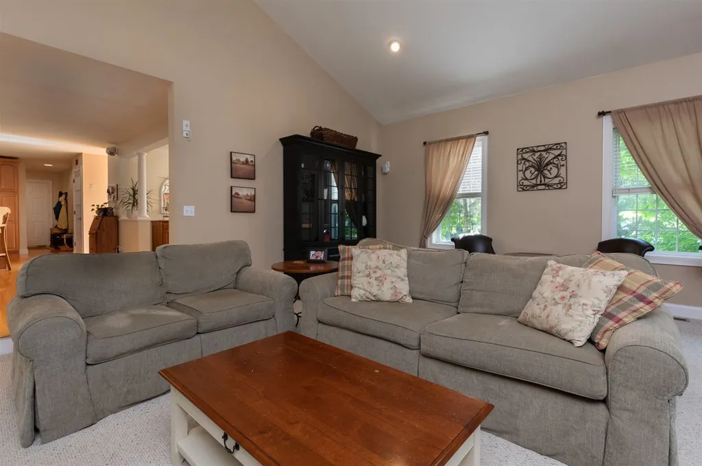 39 Overlook Drive Dover NH 03820