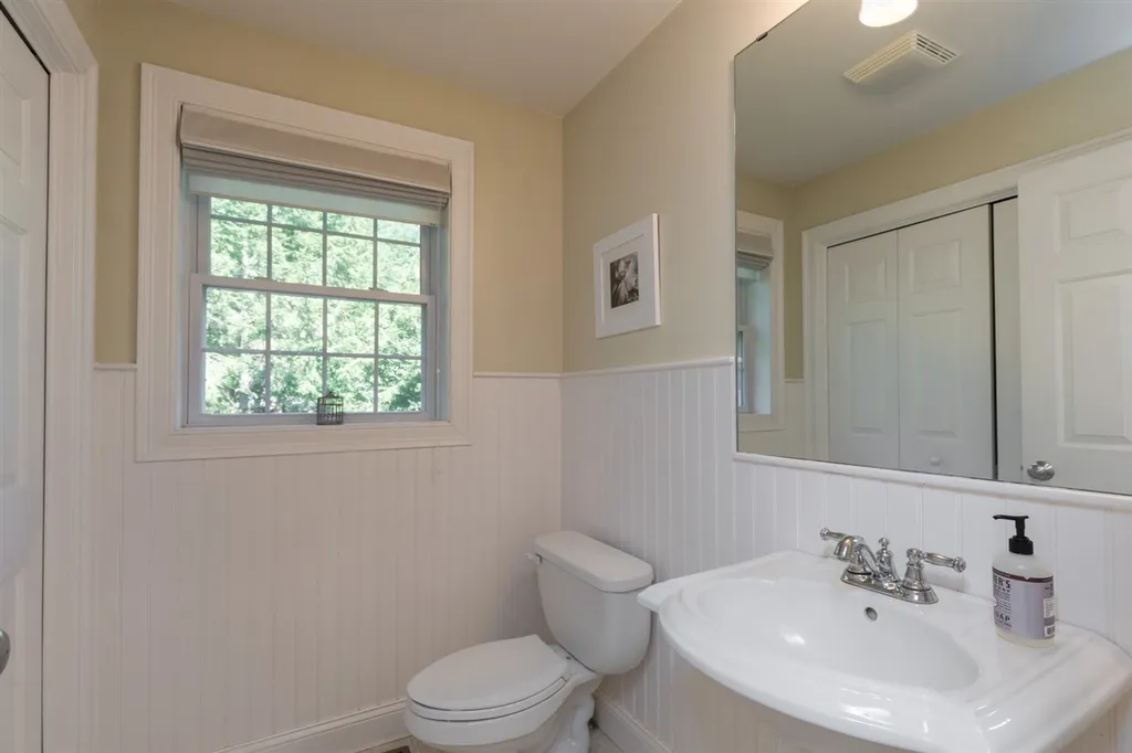 39 Overlook Drive Dover NH 03820