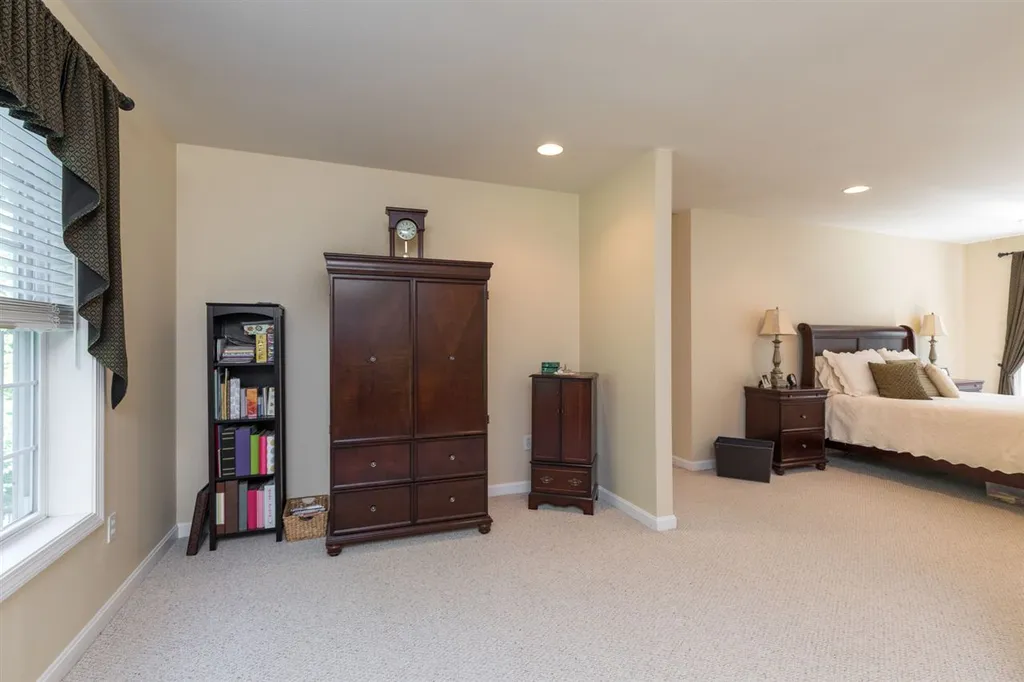 39 Overlook Drive Dover NH 03820