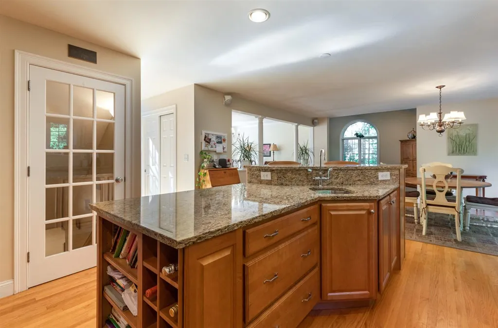 39 Overlook Drive Dover NH 03820