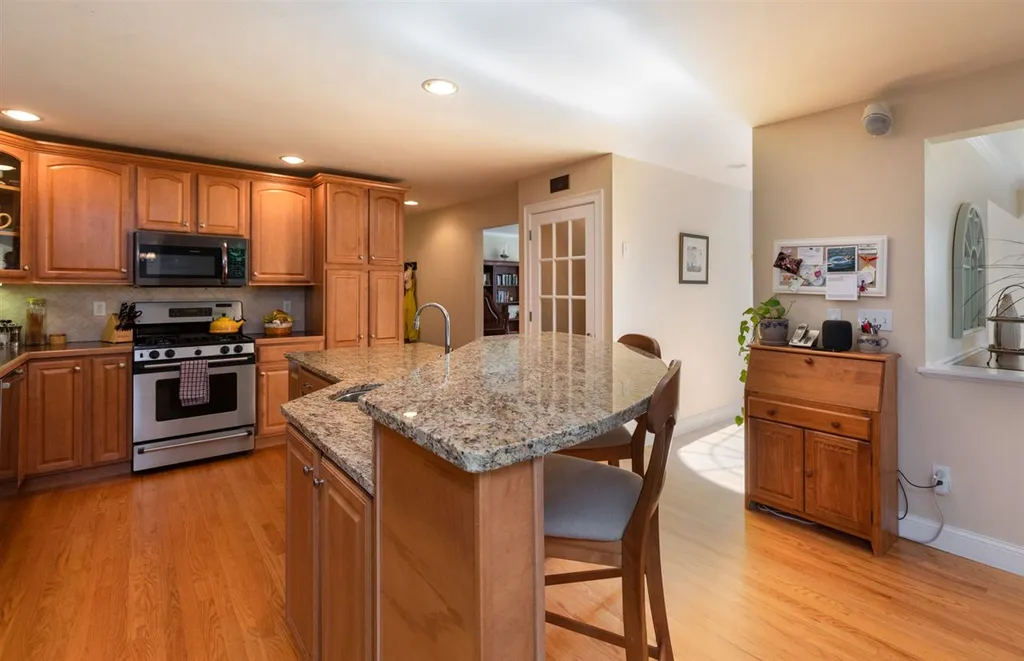 39 Overlook Drive Dover NH 03820