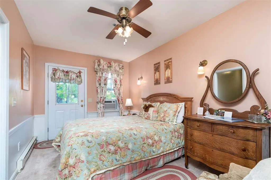 3552 White Mountain Highway Conway NH 03860