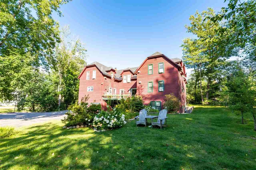 3552 White Mountain Highway Conway NH 03860