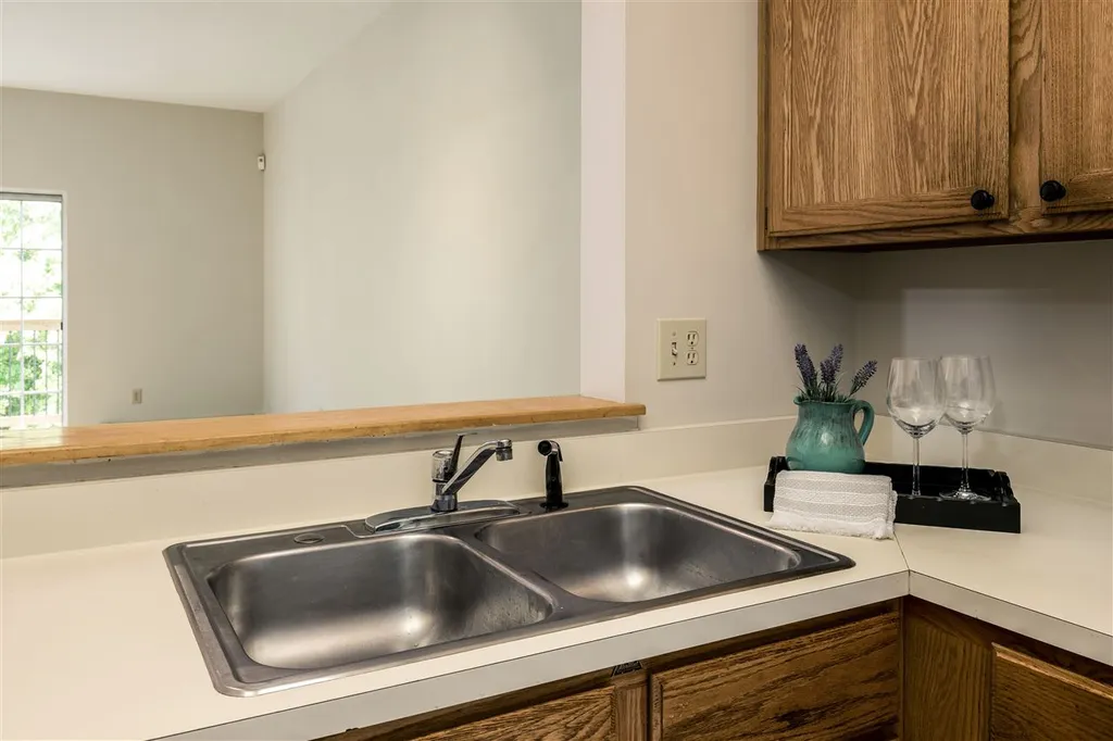 602 North Avenue Burlington VT 05408