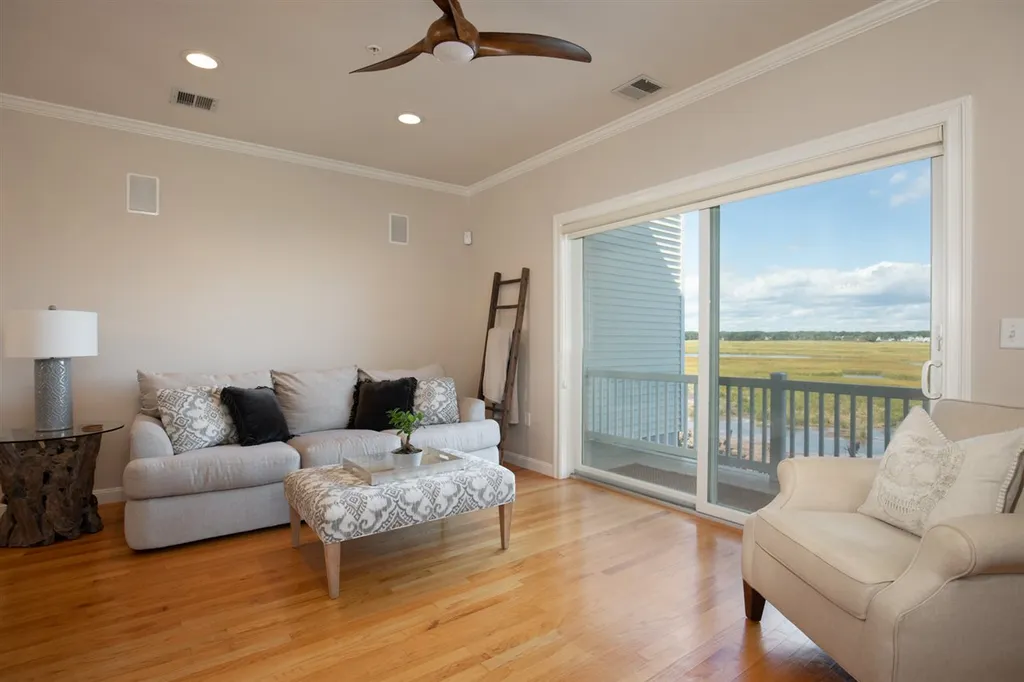 511 Ocean Boulevard Hampton NH 03842