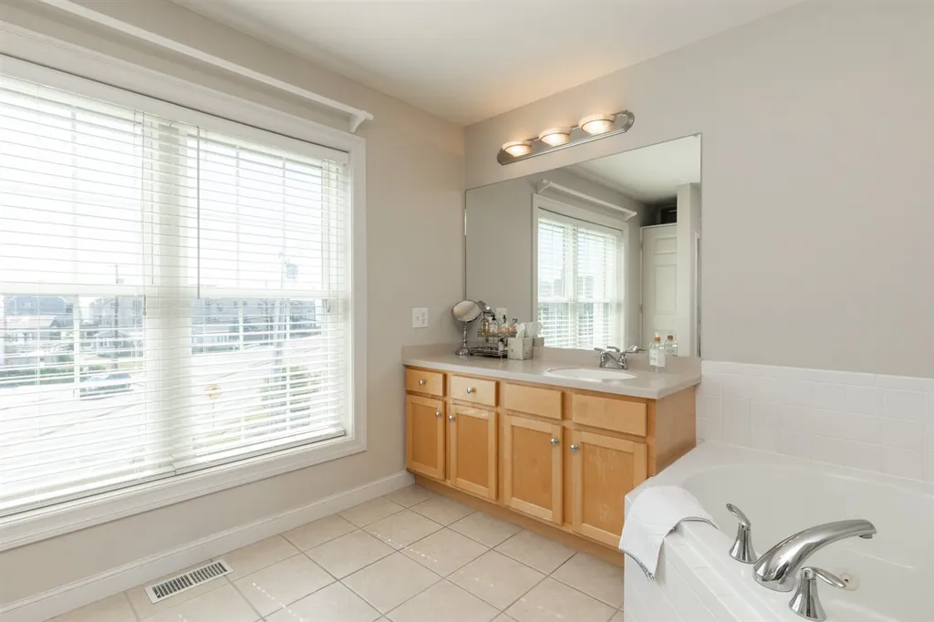 511 Ocean Boulevard Hampton NH 03842